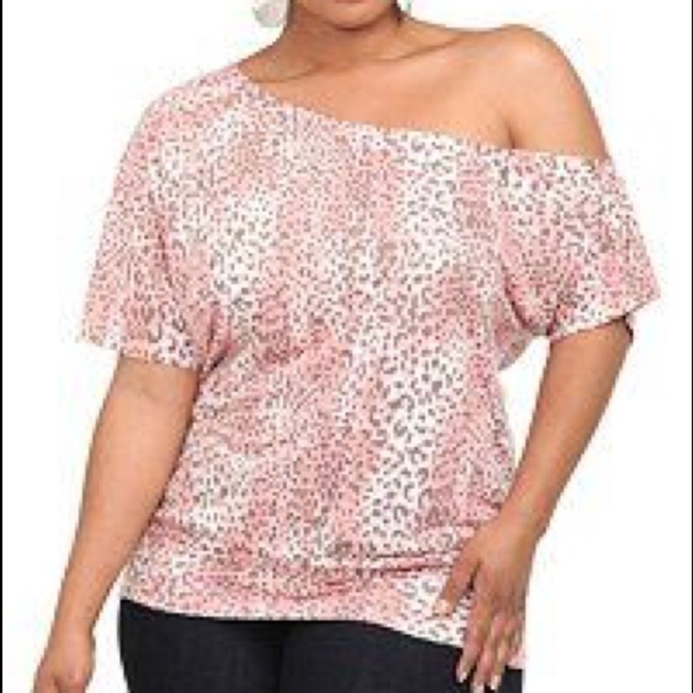 Twisted tee cold shoulder GREY animal print